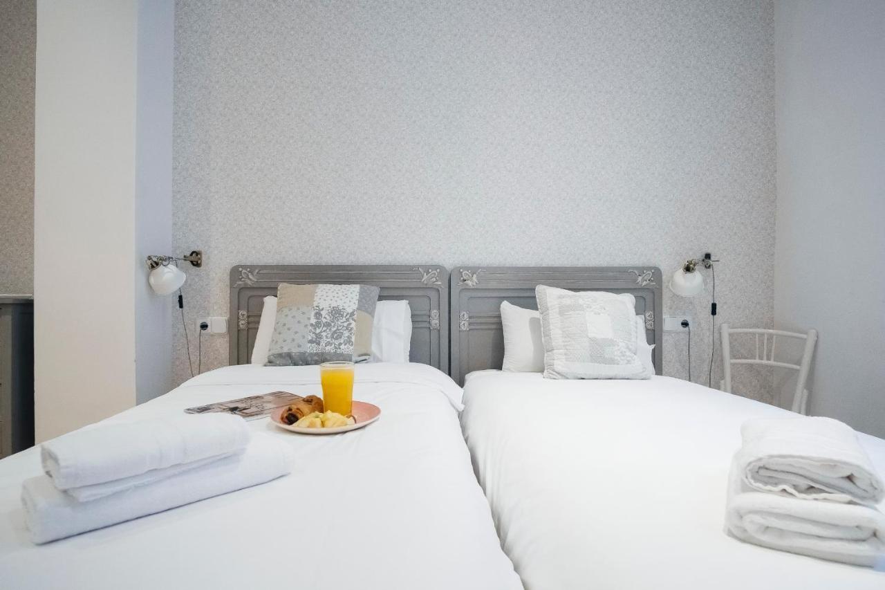 Fantastico 4R + 3B En Madrid Centro Apartment ภายนอก รูปภาพ