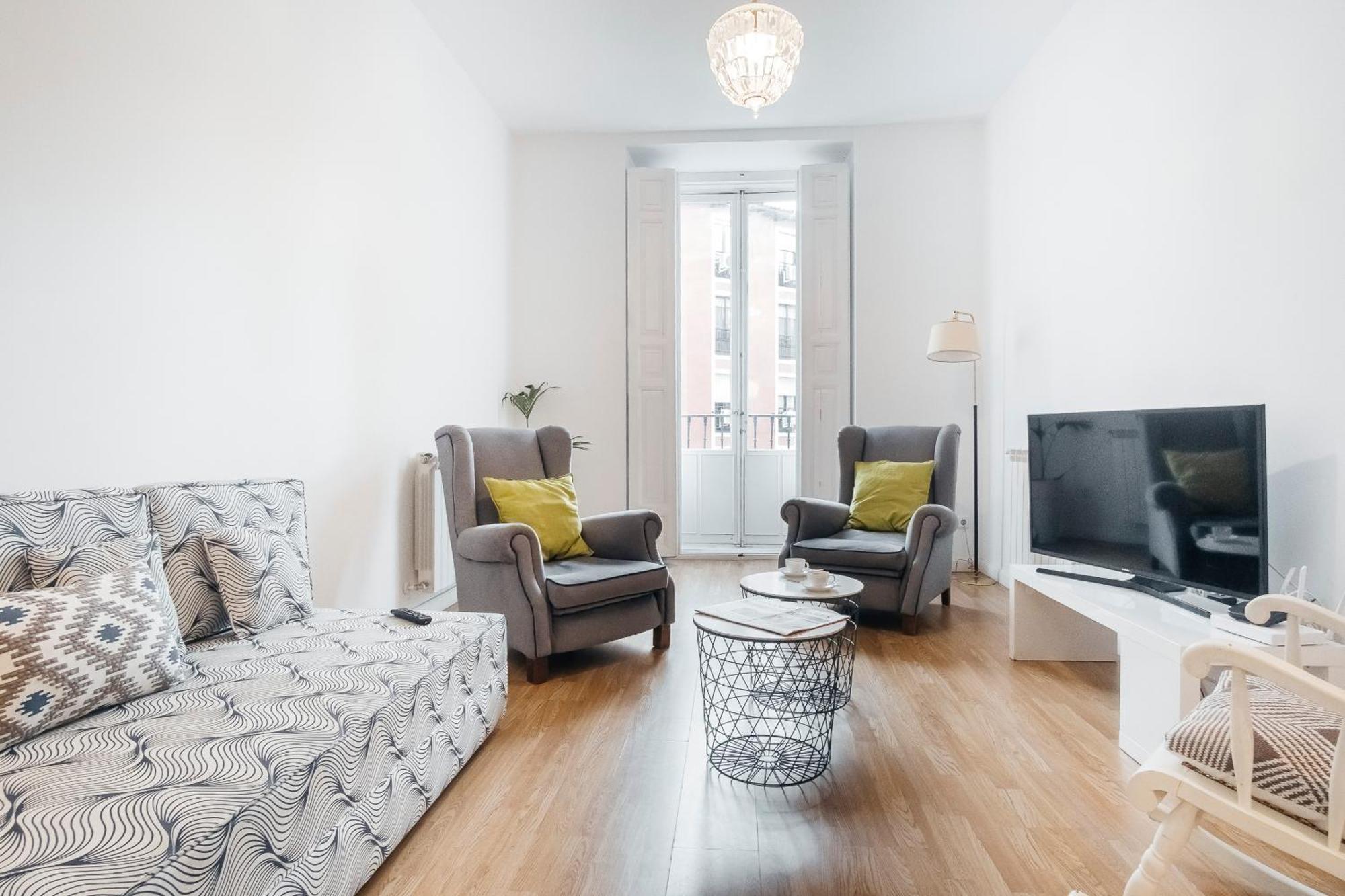 Fantastico 4R + 3B En Madrid Centro Apartment ภายนอก รูปภาพ